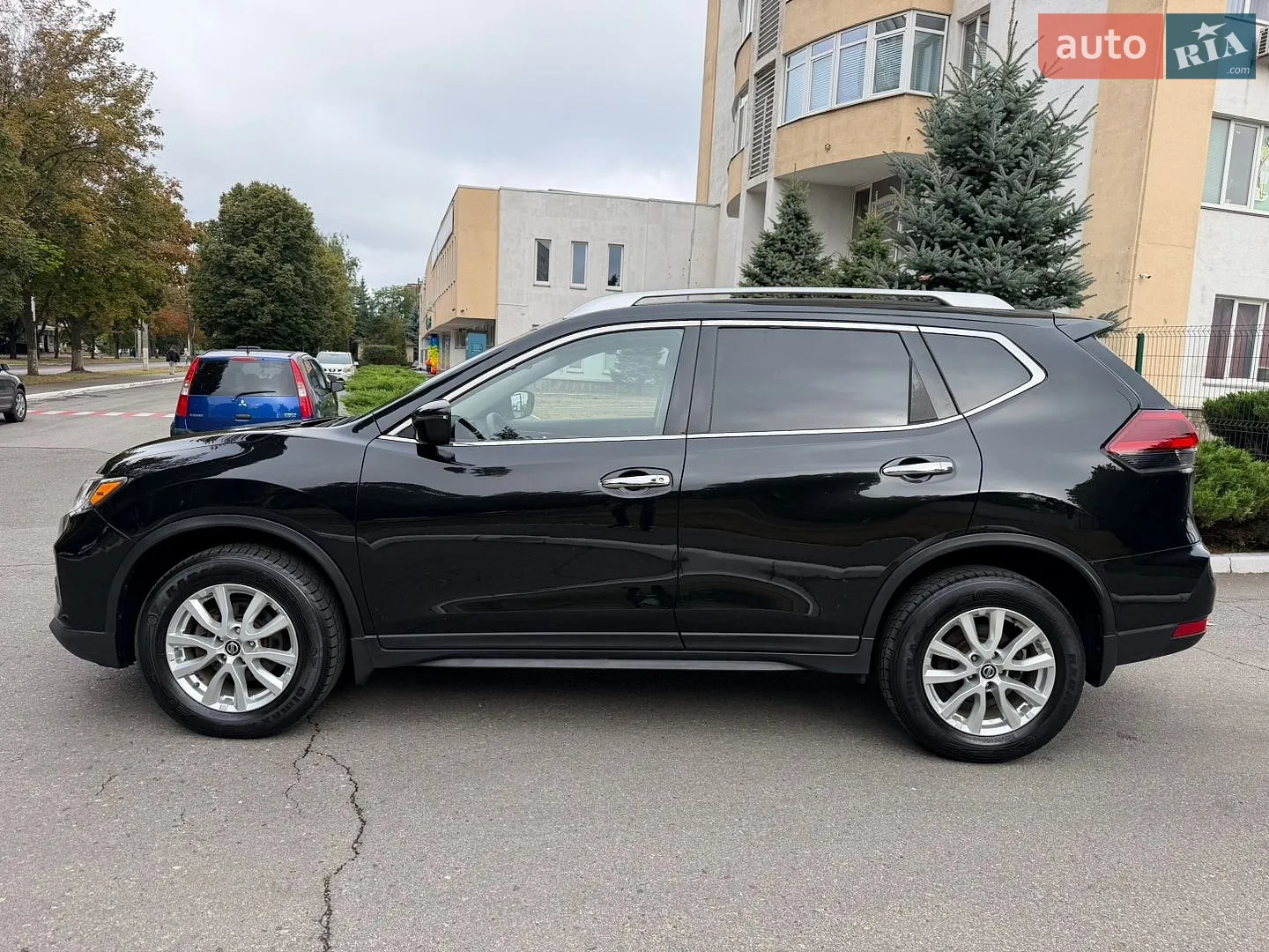 2019 Nissan Rogue - мініатюра 9