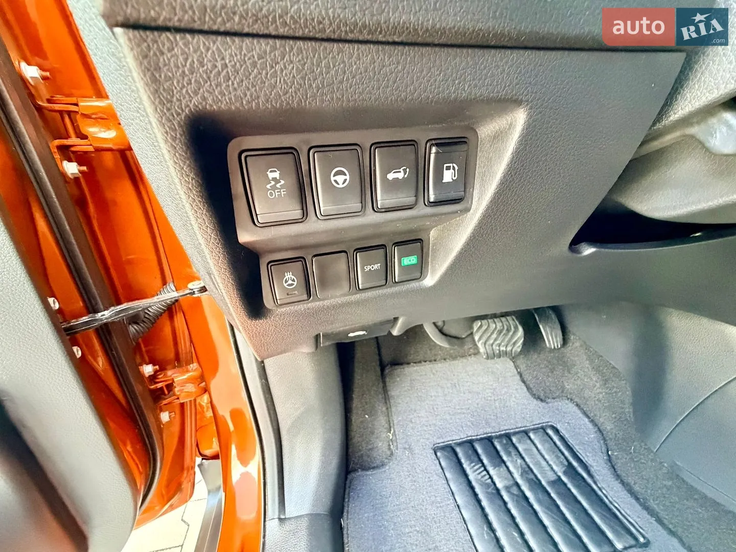 2019 Nissan Rogue - мініатюра 17
