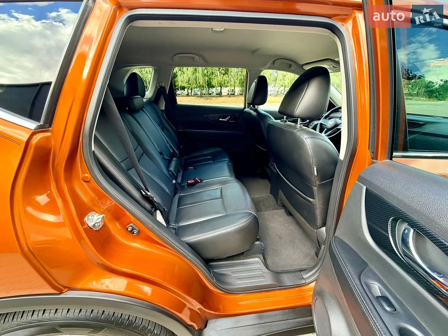 2019 Nissan Rogue - мініатюра 18