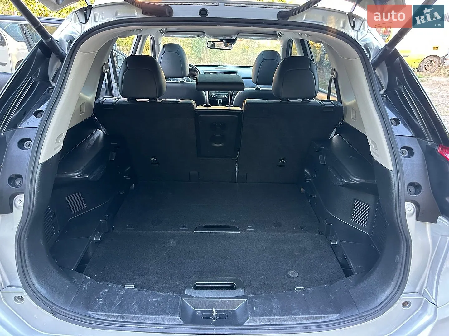 2017 Nissan Rogue - мініатюра 16