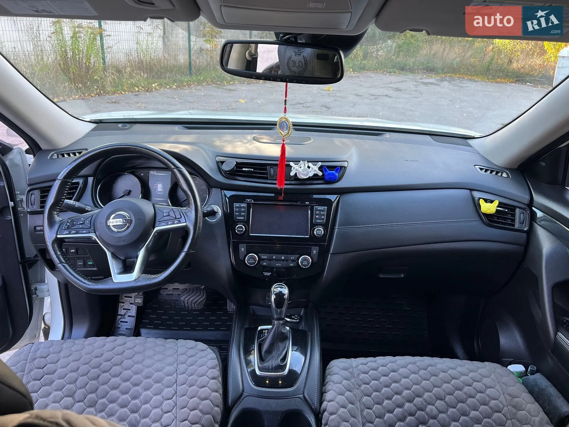 2017 Nissan Rogue - мініатюра 9
