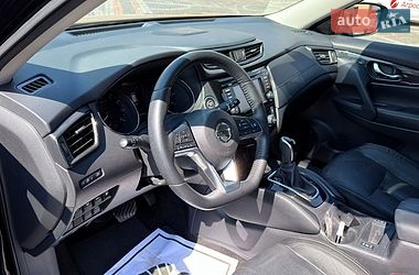 Внедорожник / Кроссовер Nissan Rogue 2019 в Луцке
