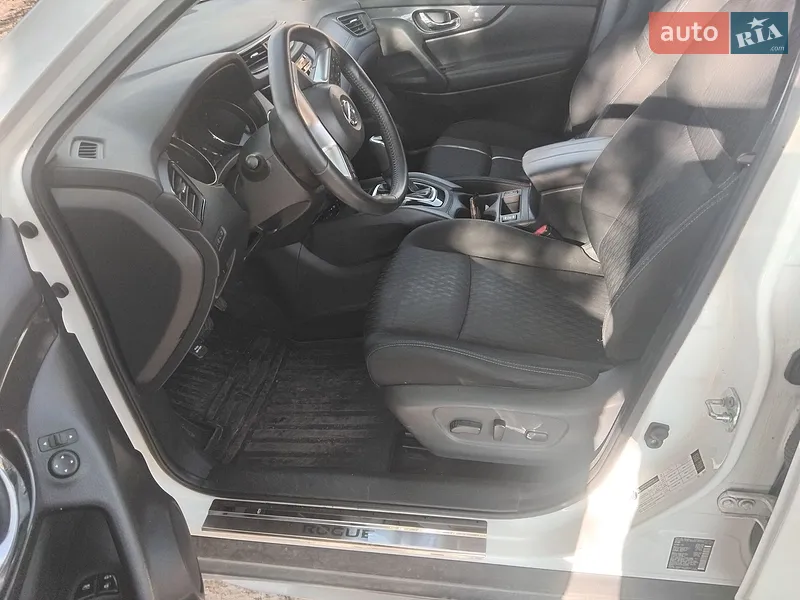 Nissan Rogue