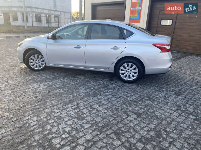 Седан Nissan Sentra 2018 в Києві