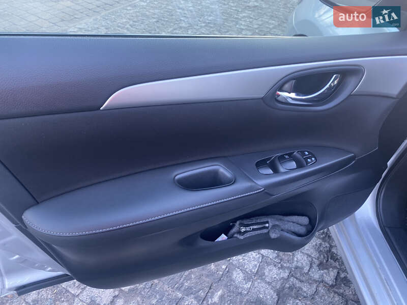 Седан Nissan Sentra 2018 в Києві