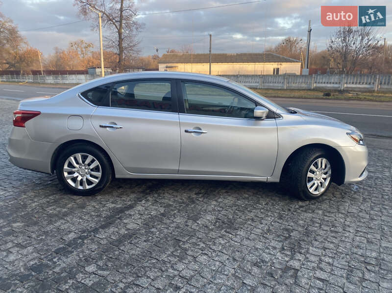 Седан Nissan Sentra 2018 в Києві