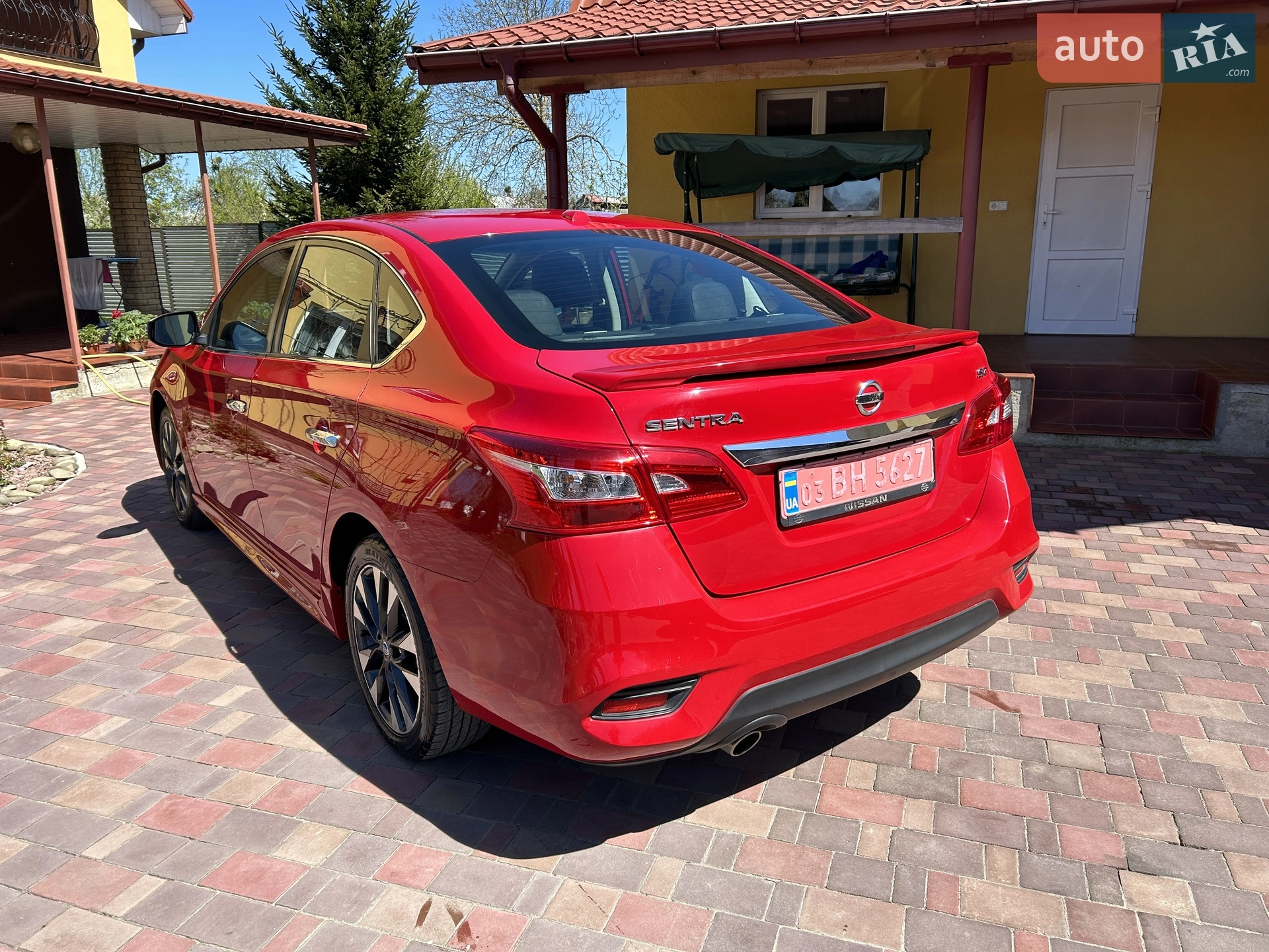 2016 Nissan Sentra - мініатюра 2