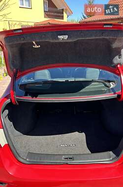 Седан Nissan Sentra 2016 в Луцьку