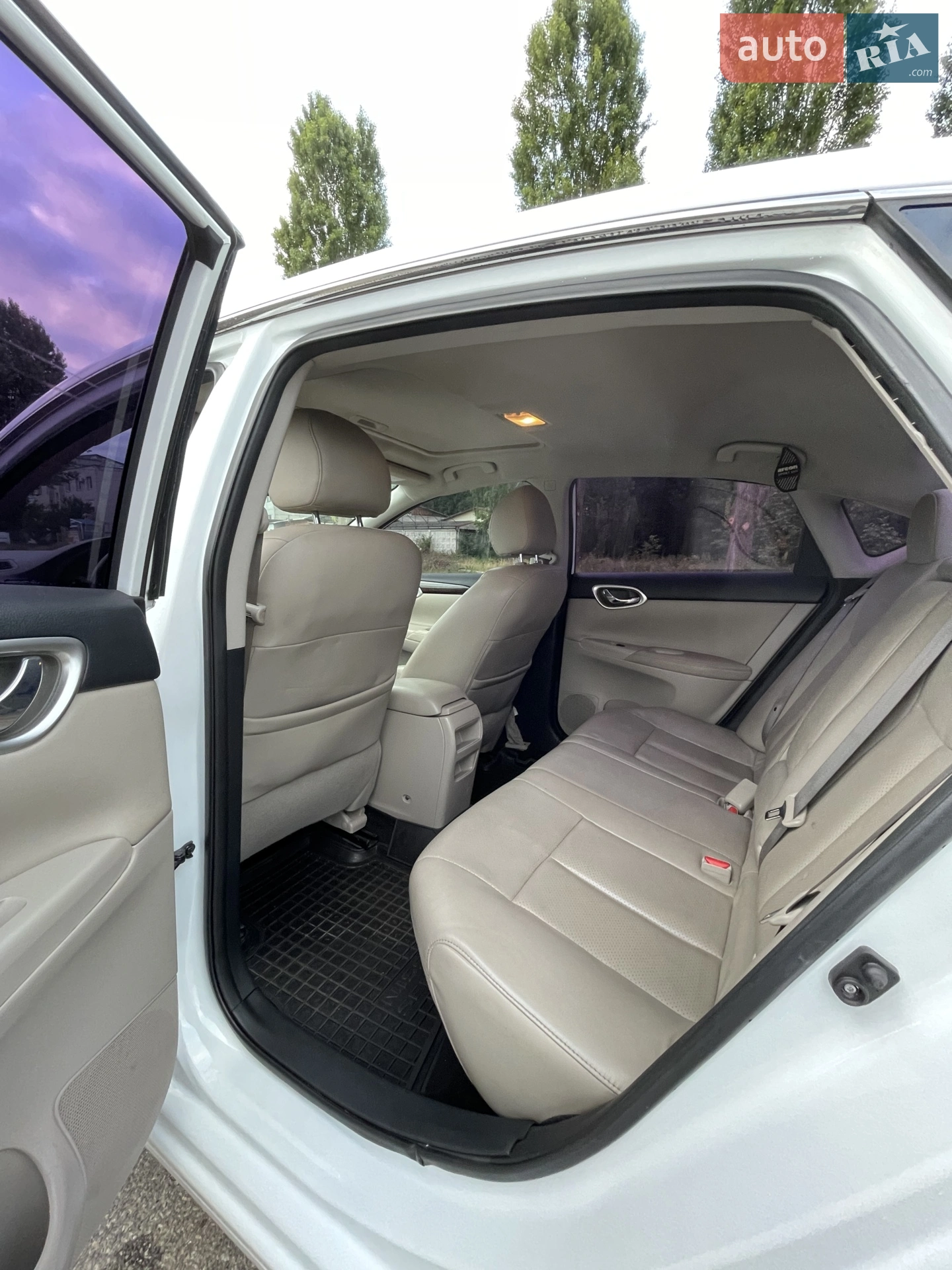 2015 Nissan Sentra - мініатюра 46