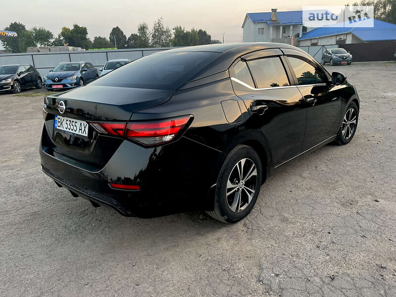 Седан Nissan Sentra 2020 в 