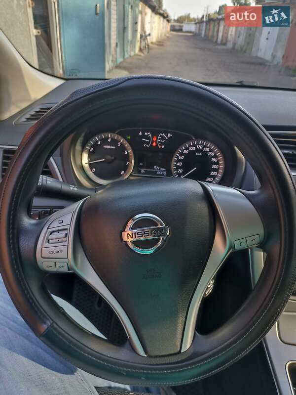 Седан Nissan Sentra 2015 в Житомире