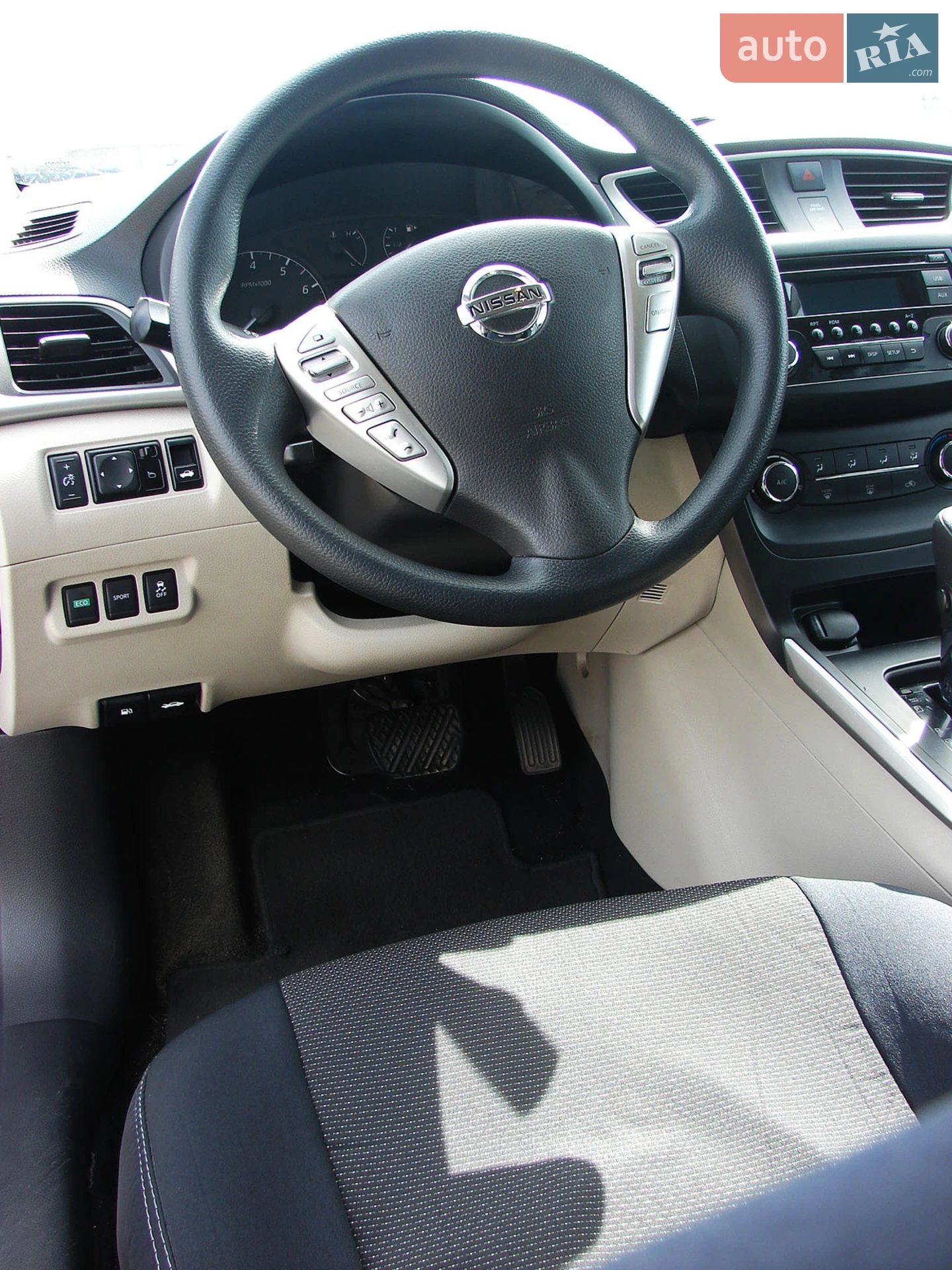 2016 Nissan Sentra - мініатюра 10
