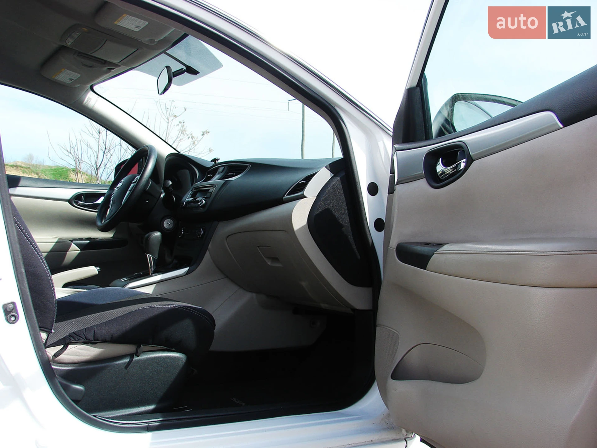 2016 Nissan Sentra - мініатюра 13