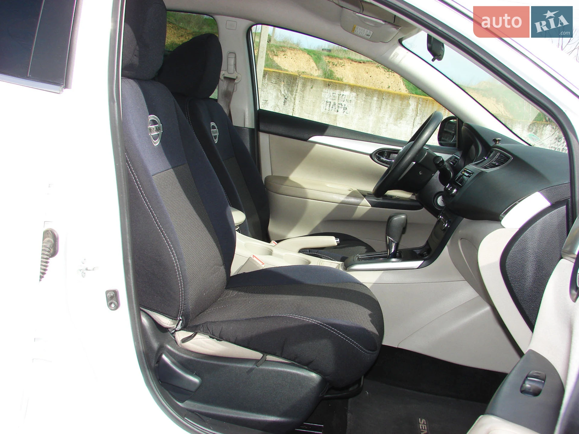 2016 Nissan Sentra - мініатюра 14