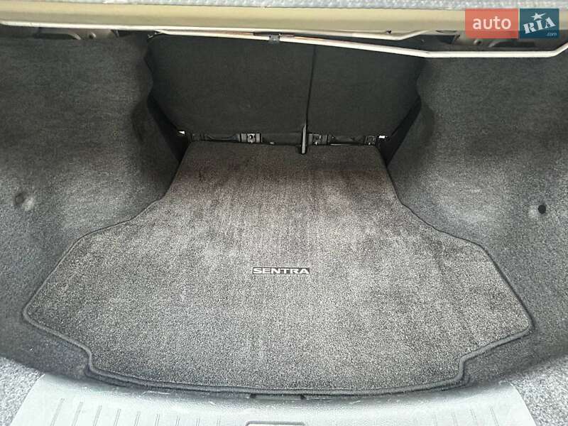 Седан Nissan Sentra 2016 в Запорожье