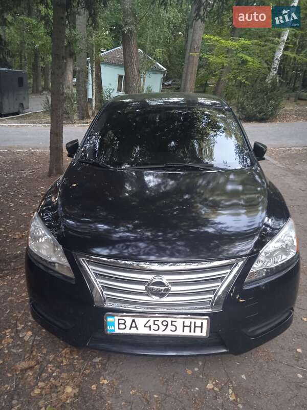 Седан Nissan Sentra 2013 в Окнах