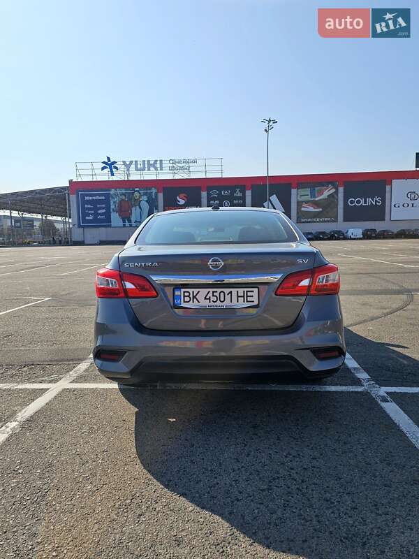 Седан Nissan Sentra 2018 в Рівному