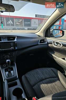 Седан Nissan Sentra 2018 в 