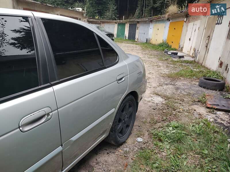 Седан Nissan Sentra 2006 в Львові