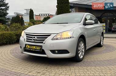 Седан Nissan Sentra 2015 в Львові