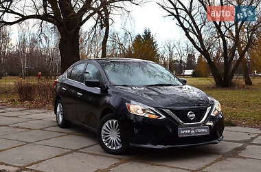 Седан Nissan Sentra 2017 в 