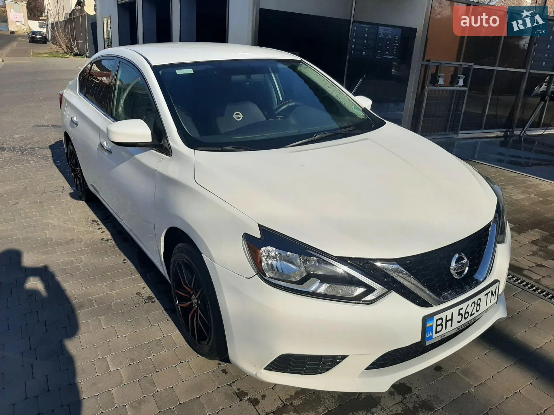 2016 Nissan Sentra - мініатюра 2