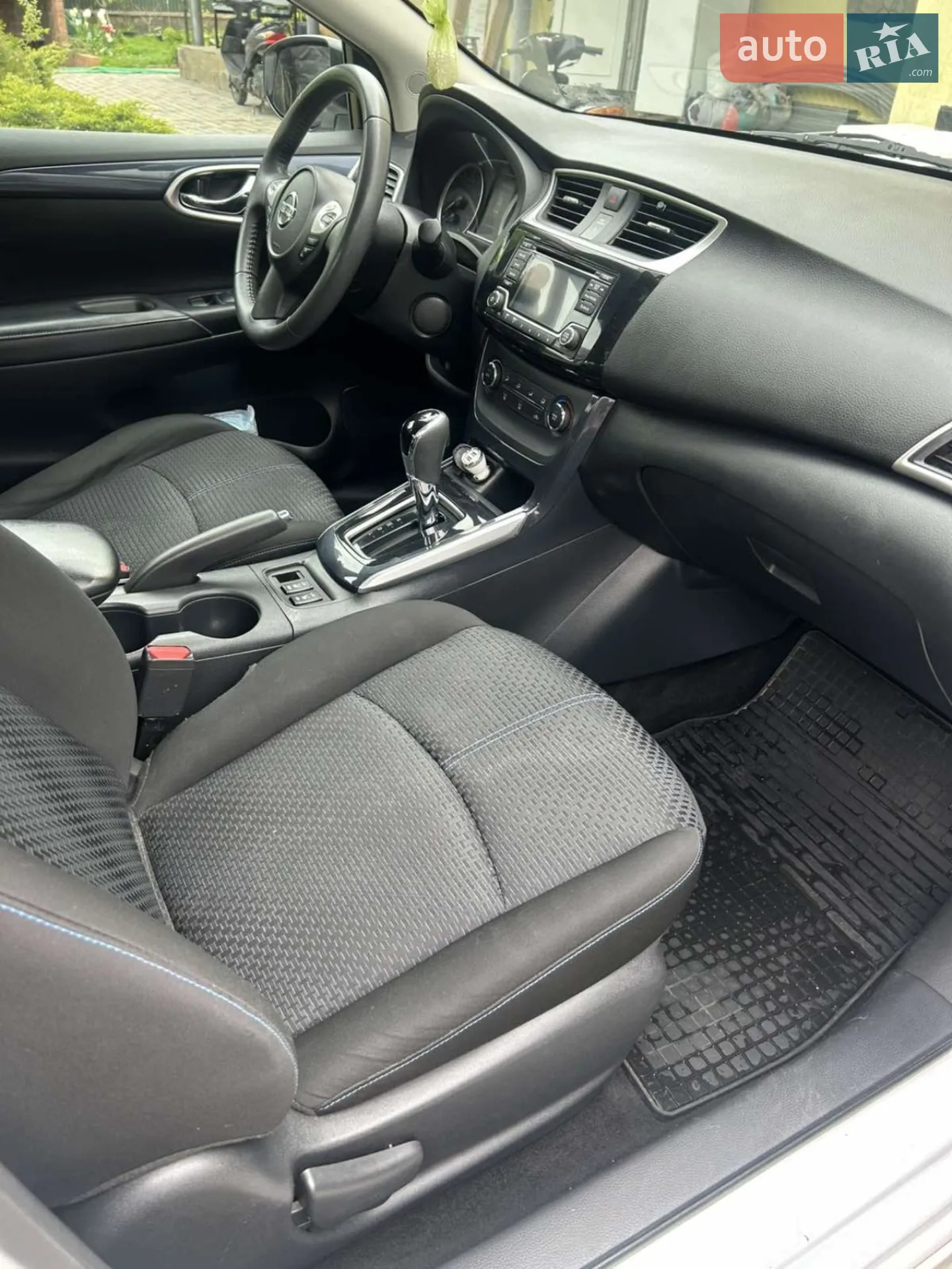 2017 Nissan Sentra - мініатюра 20