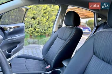Седан Nissan Sentra 2017 в 
