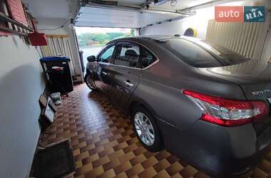 Седан Nissan Sentra 2015 в 