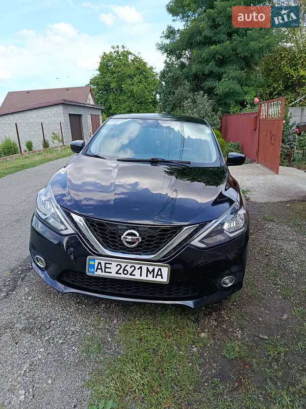 Седан Nissan Sentra 2017 в Днепре