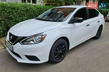 Седан Nissan Sentra 2017 в Ужгороде