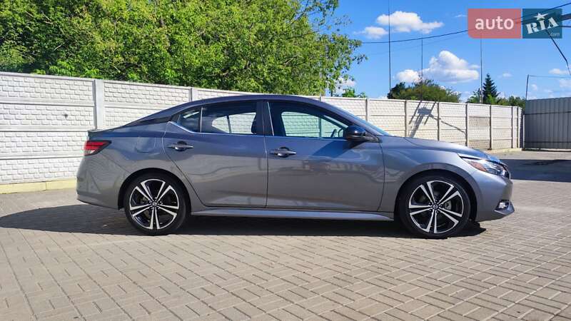 Седан Nissan Sentra 2020 в Ровно