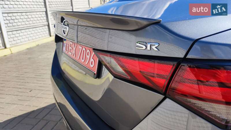 Седан Nissan Sentra 2020 в Ровно