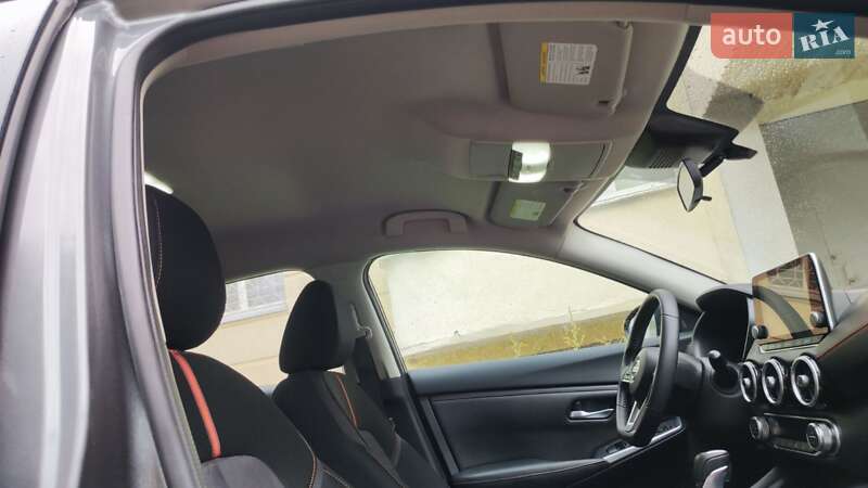 Седан Nissan Sentra 2020 в Ровно