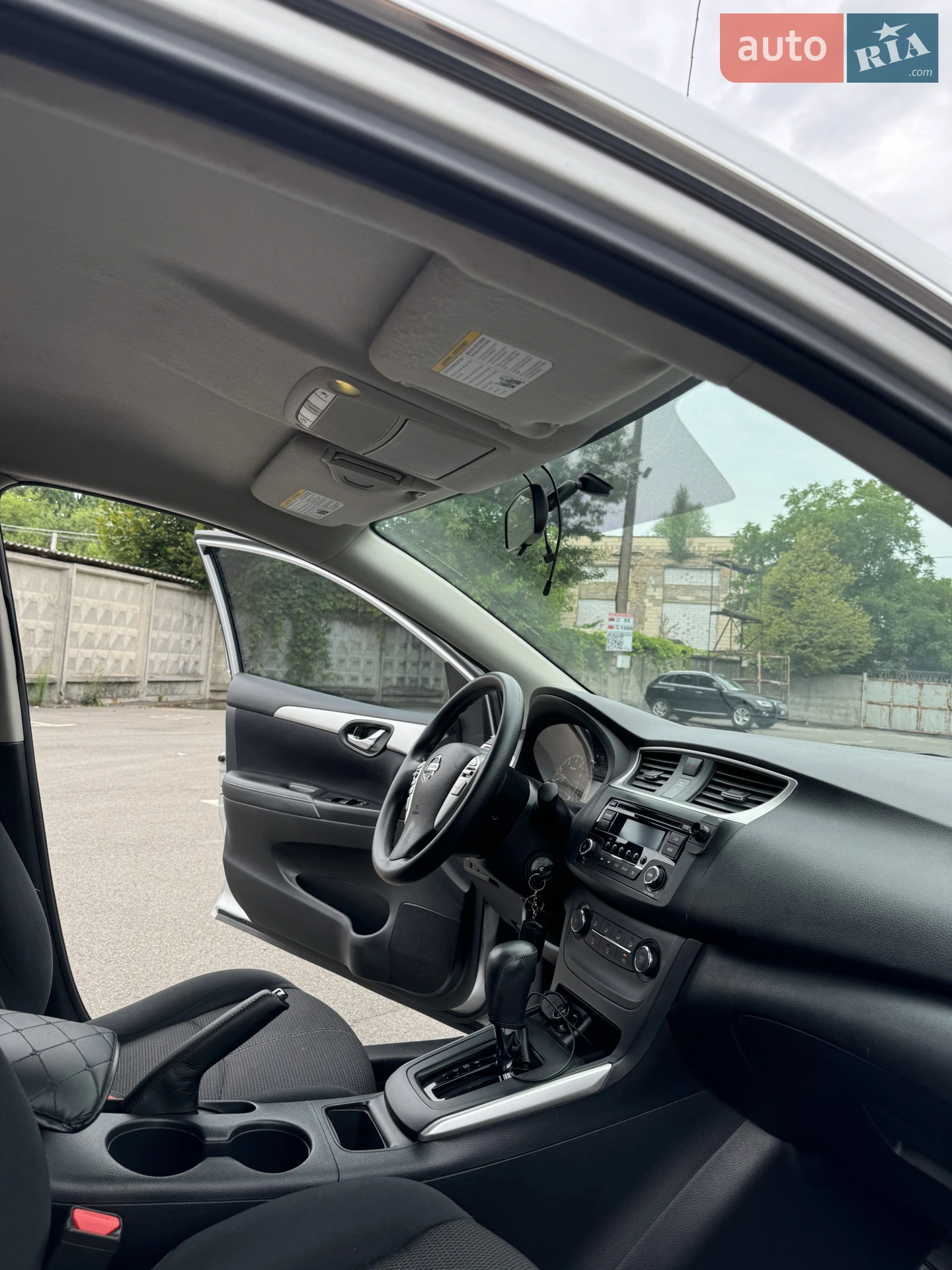2015 Nissan Sentra - мініатюра 15