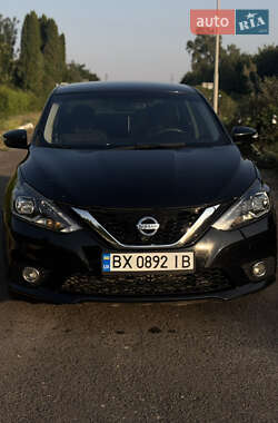 Седан Nissan Sentra 2016 в Остроге