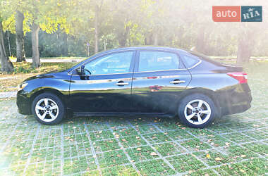 Седан Nissan Sentra 2017 в 
