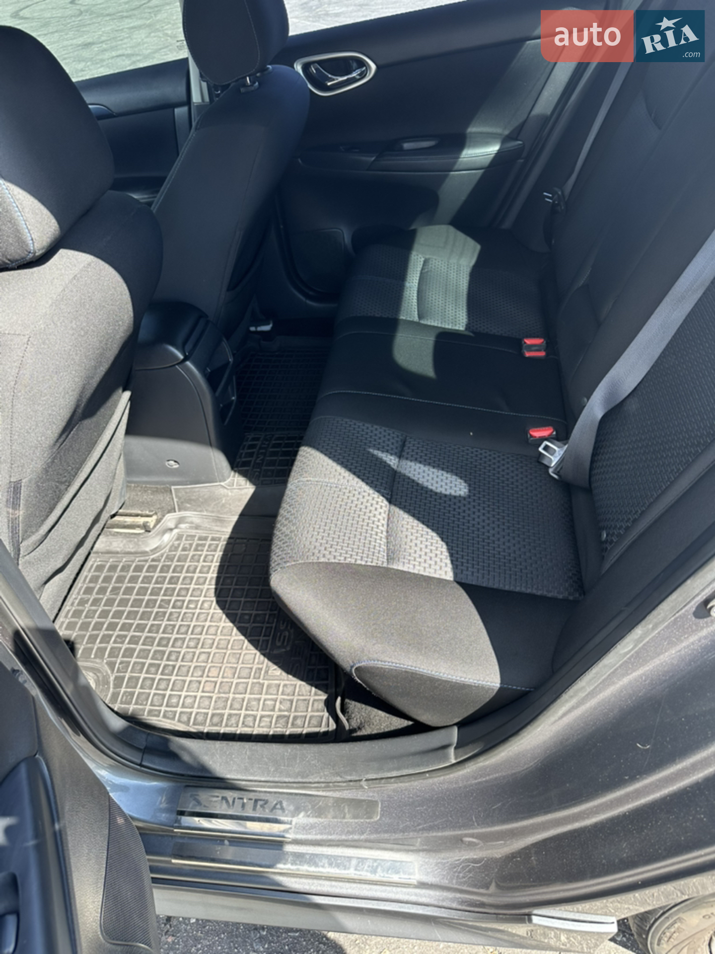 2016 Nissan Sentra - мініатюра 4