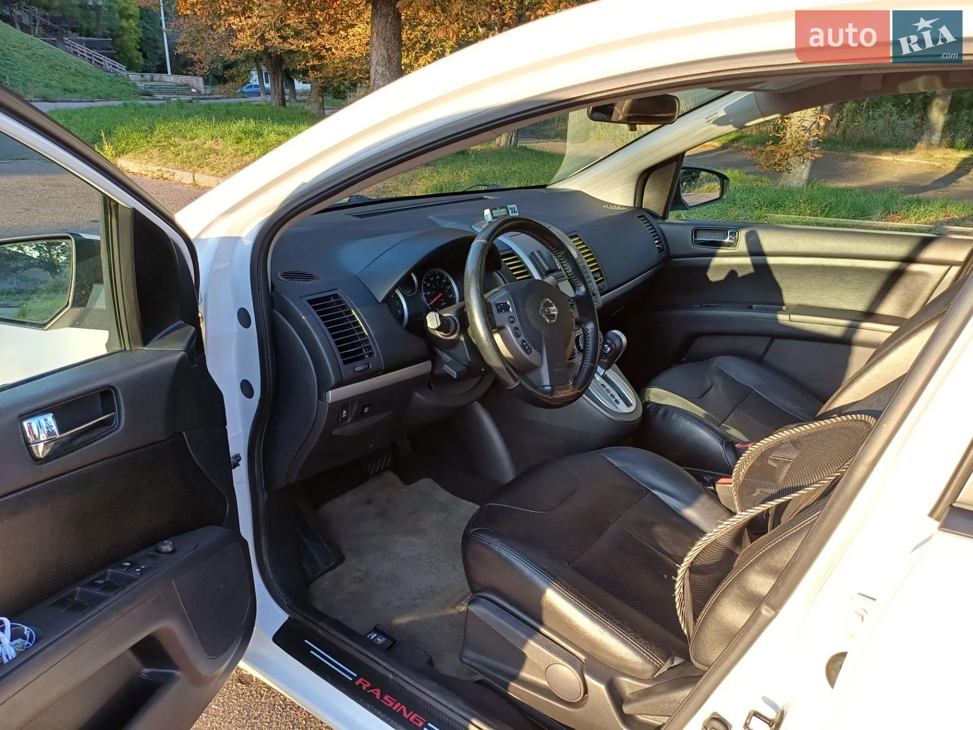 2012 Nissan Sentra - мініатюра 12