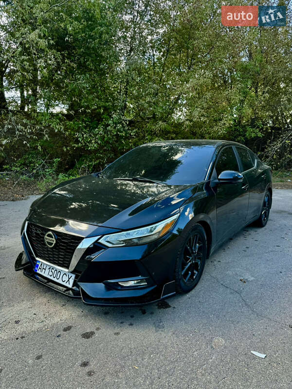 Седан Nissan Sentra 2020 в Черкасах