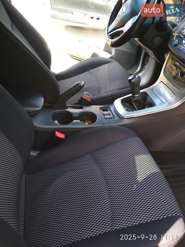 Седан Nissan Sentra 2015 в Кривому Розі фото 9 Седан Nissan Sentra 2015 в Кривому Розі