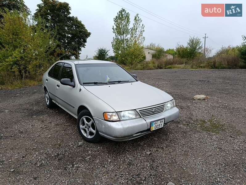 Седан Nissan Sentra 1996 в Ковеле