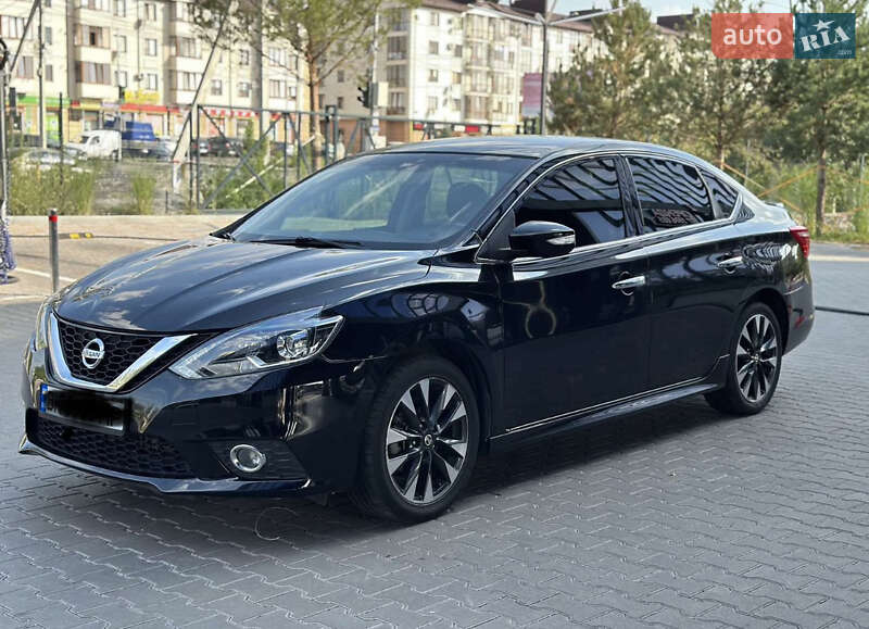 Седан Nissan Sentra 2016 в Ровно