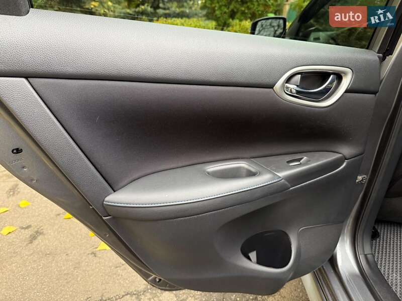 Седан Nissan Sentra 2017 в Киеве фото 16 Седан Nissan Sentra 2017 в Киеве