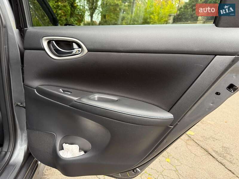 Седан Nissan Sentra 2017 в Киеве фото 18 Седан Nissan Sentra 2017 в Киеве