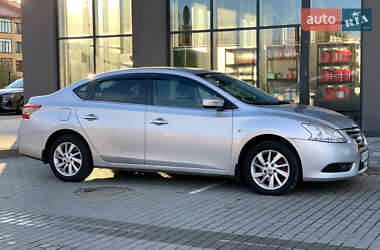 Седан Nissan Sentra 2015 в Львове