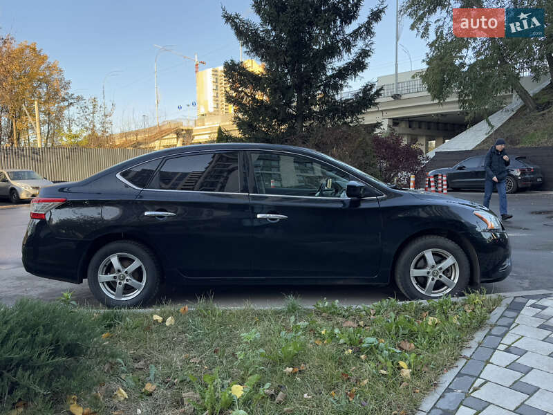 Седан Nissan Sentra 2013 в Києві