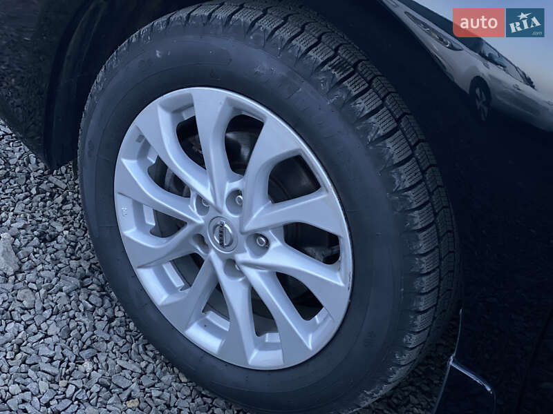 Седан Nissan Sentra 2019 в Луцке