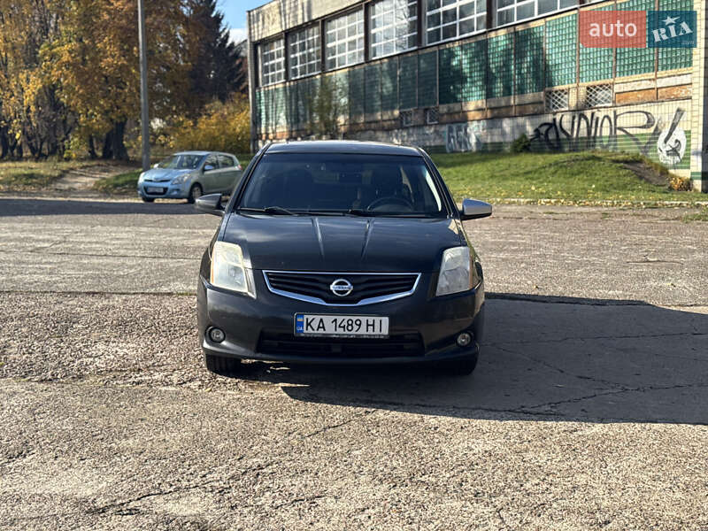 Седан Nissan Sentra 2010 в Киеве фото 2 Седан Nissan Sentra 2010 в Киеве