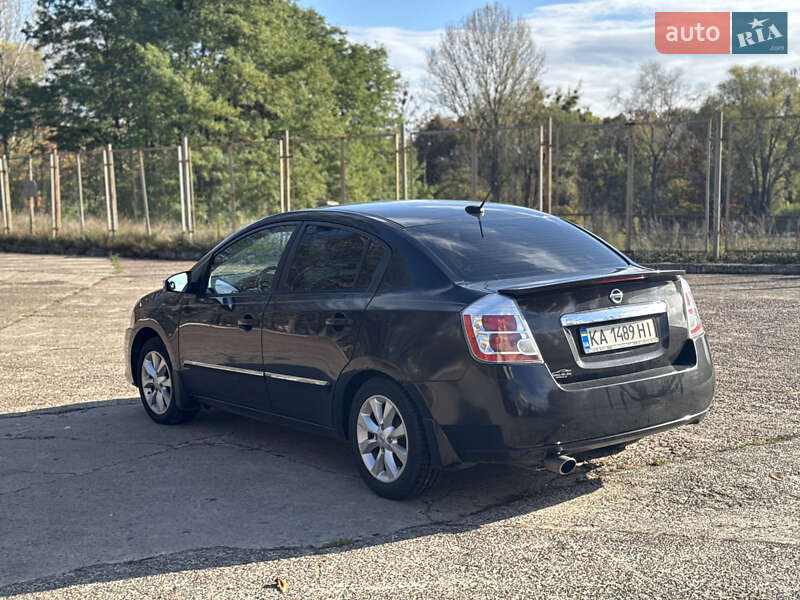 Седан Nissan Sentra 2010 в Киеве фото 6 Седан Nissan Sentra 2010 в Киеве